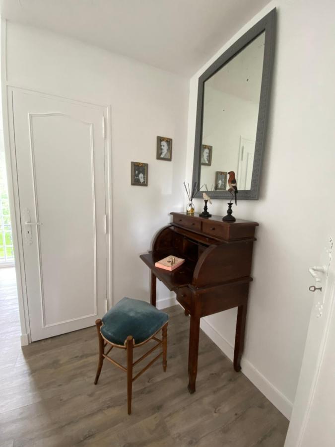 Bed and Breakfast Le Vieux Moulin Bouhet Екстер'єр фото