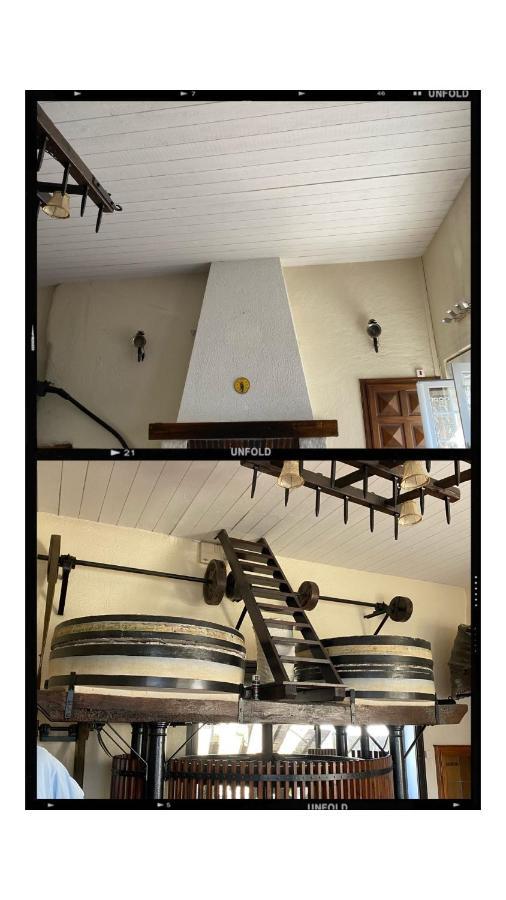 Bed and Breakfast Le Vieux Moulin Bouhet Екстер'єр фото