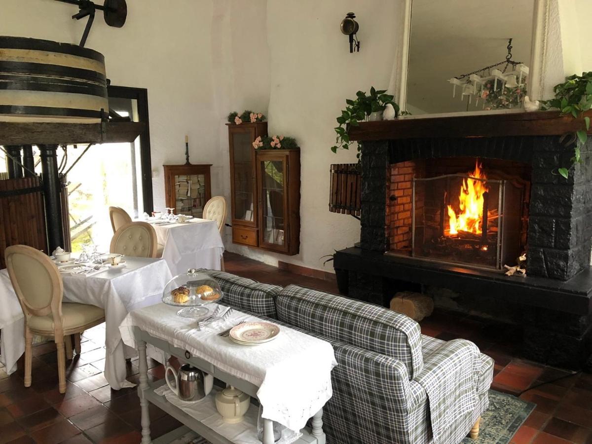 Bed and Breakfast Le Vieux Moulin Bouhet Екстер'єр фото