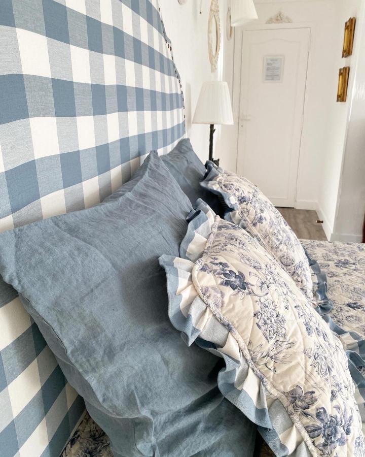 Bed and Breakfast Le Vieux Moulin Bouhet Екстер'єр фото